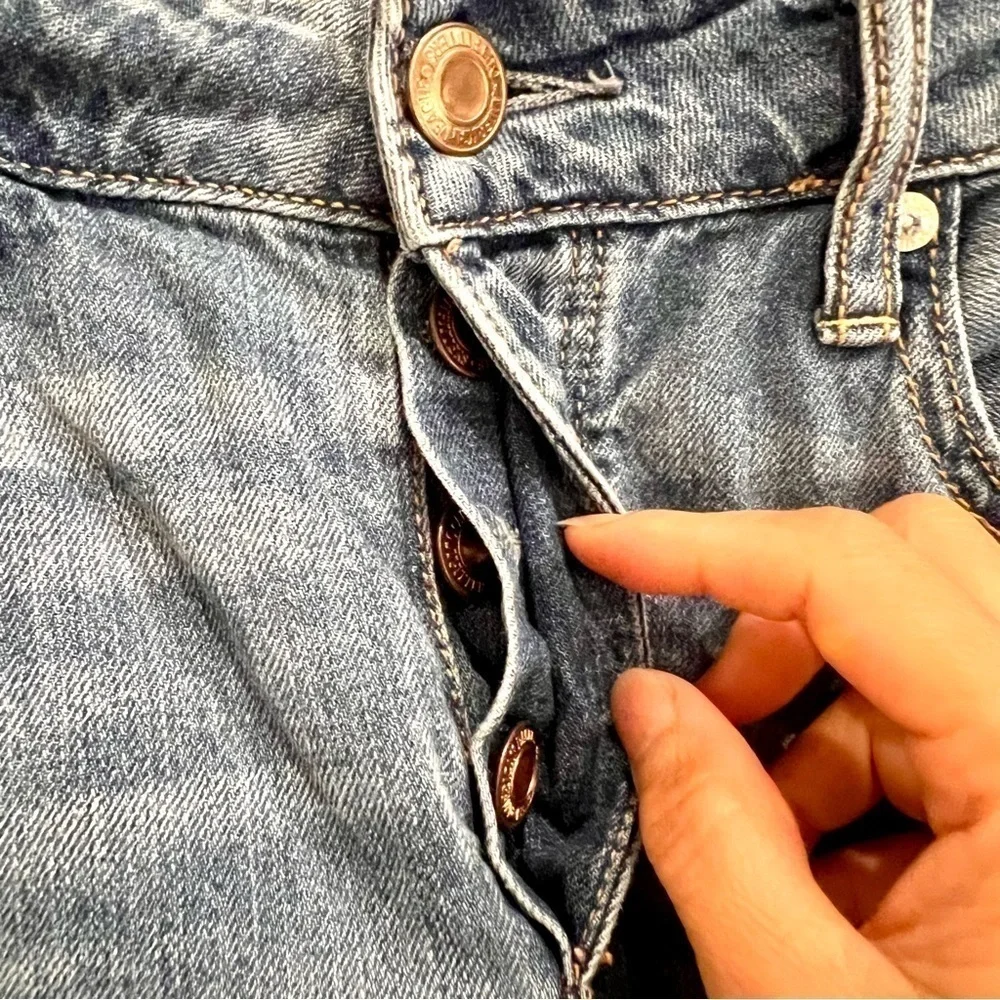 AMERICAN EAGLE Womens Tomgirl Jeans Shadow Patched Blues Button Fly Denim Size 0